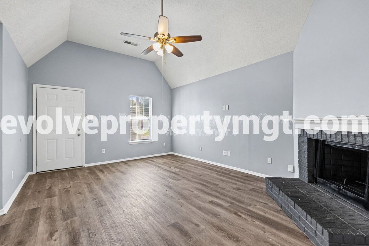 5806 Ashridge Pl - Photo 5 of 21