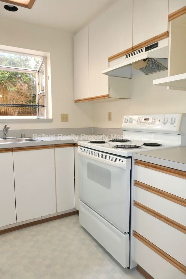 5501 32nd Ave Nw #101 - Photo 7 of 14