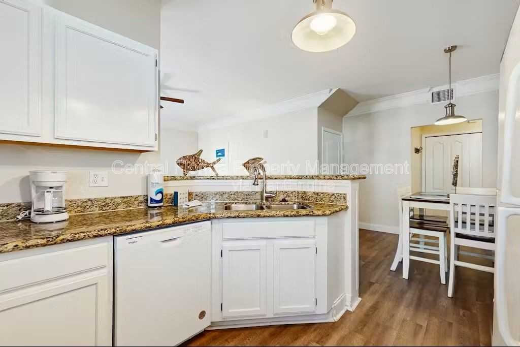 5002 Mangrove Aly #104 - Photo 5 of 21