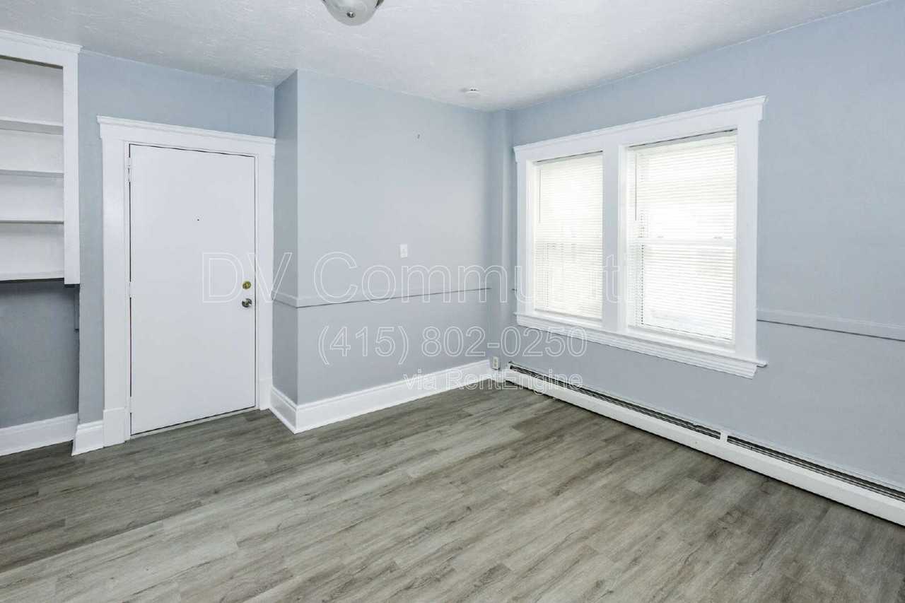 1609 Lakewood Ave #4 - Photo 5 of 15