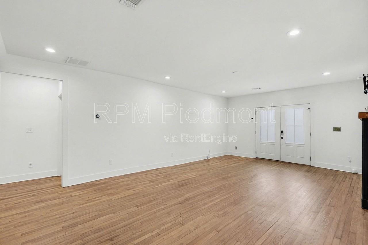 1326 Boulevard Lorraine Sw - Photo 7 of 30