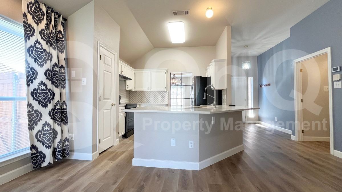 5509 Cypress Dr - Photo 5 of 25