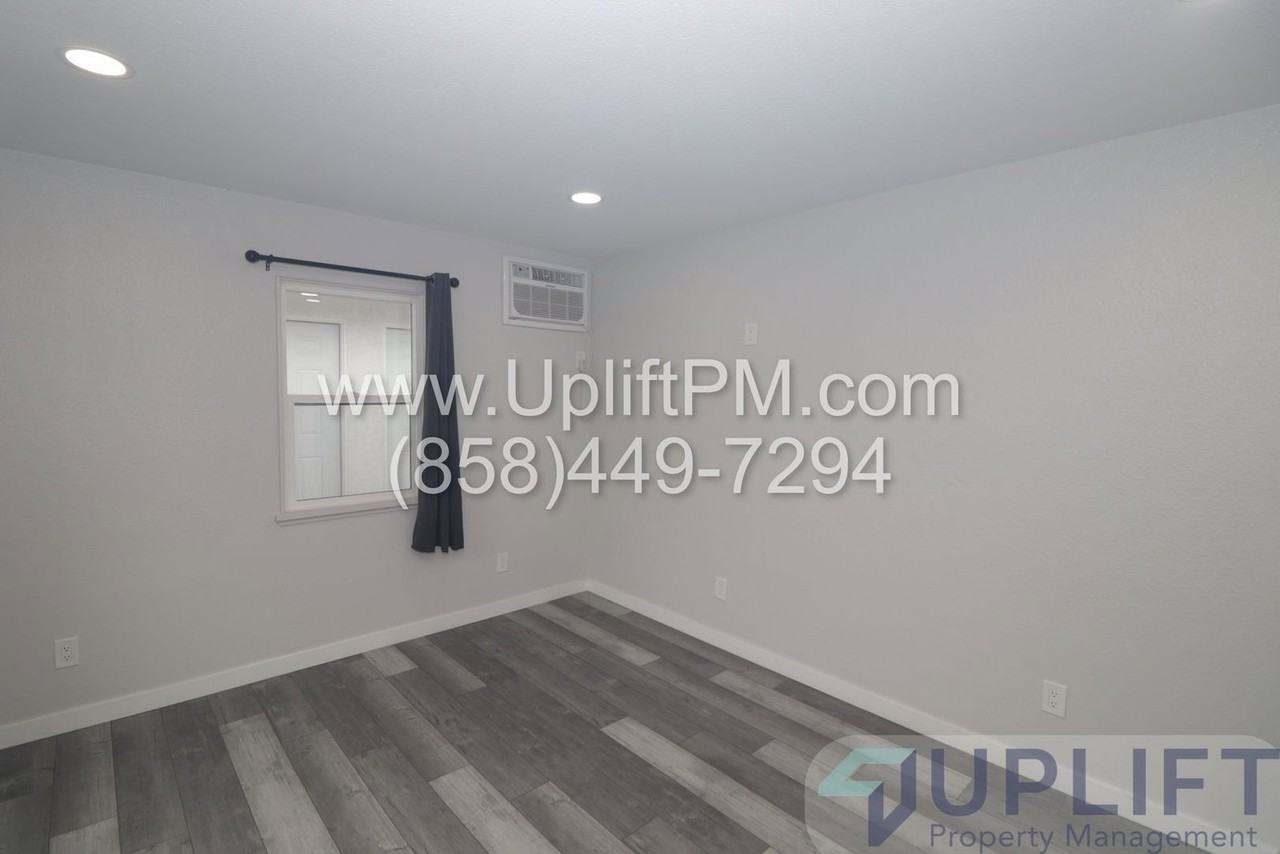 4167 Wightman St - Photo 5 of 19