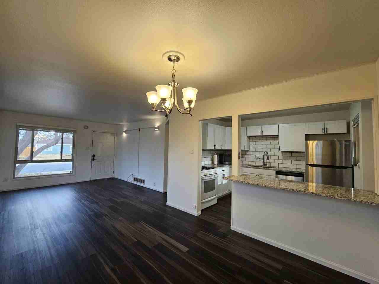 1059 Worchester St - Photo 3 of 19