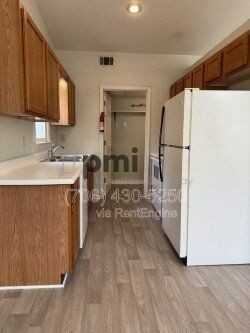 111 Primrose Dr #B - Photo 5 of 15