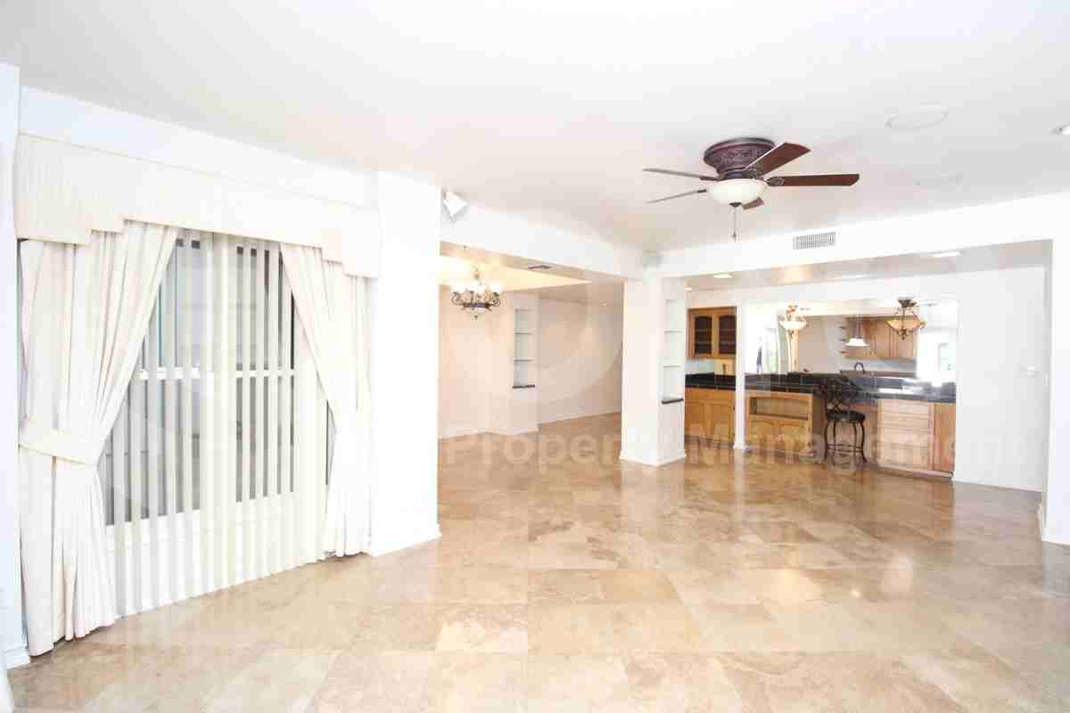 5200 S Lakeshore Dr #235 - Photo 7 of 29