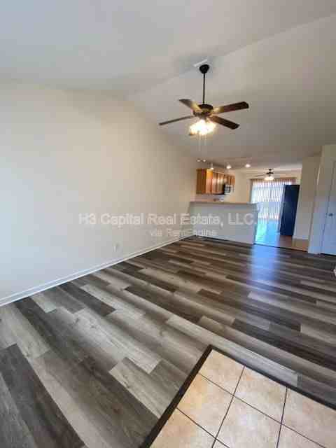 55 Crimson Ct #B - Photo 2 of 17