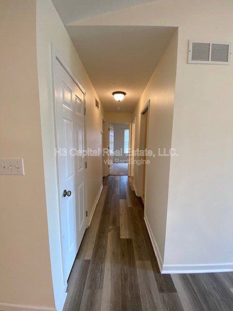 55 Crimson Ct #B - Photo 6 of 17