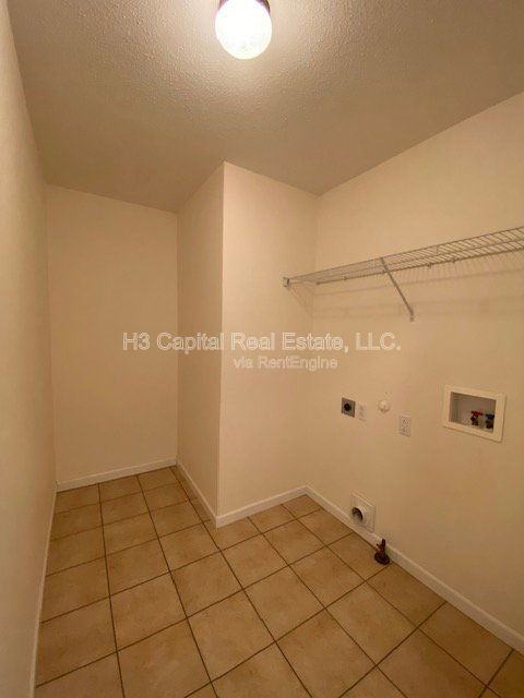 55 Crimson Ct #B - Photo 7 of 17