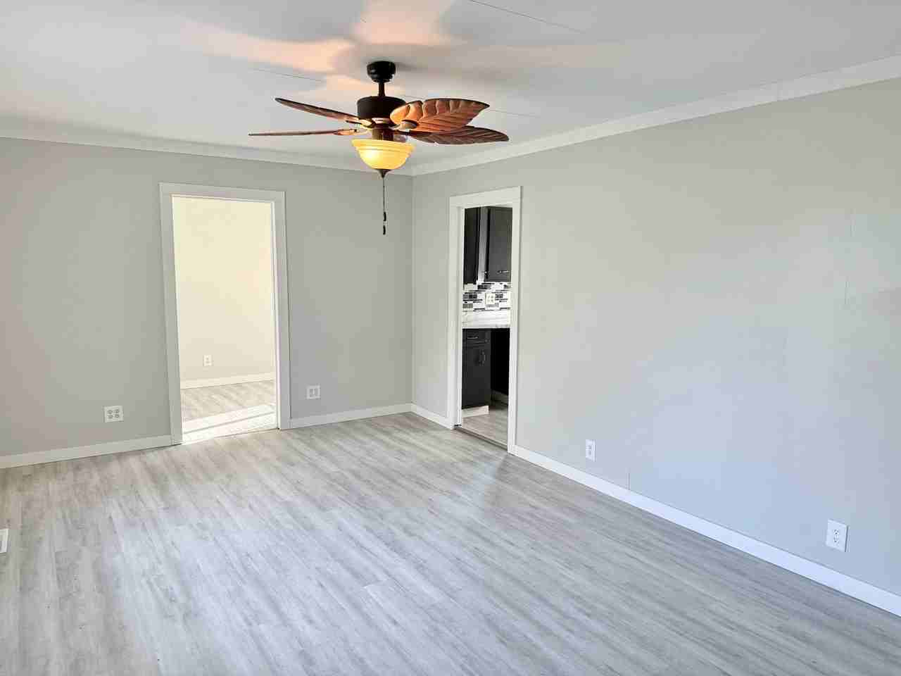 305 N Biltmore Ave - Photo 2 of 11