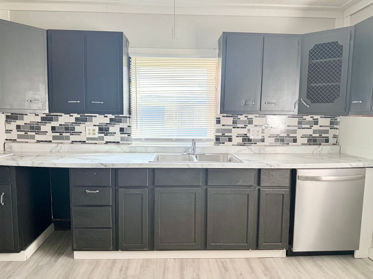 305 N Biltmore Ave - Photo 4 of 11