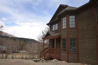 Oak Street Duplex - Photo 1 of 1