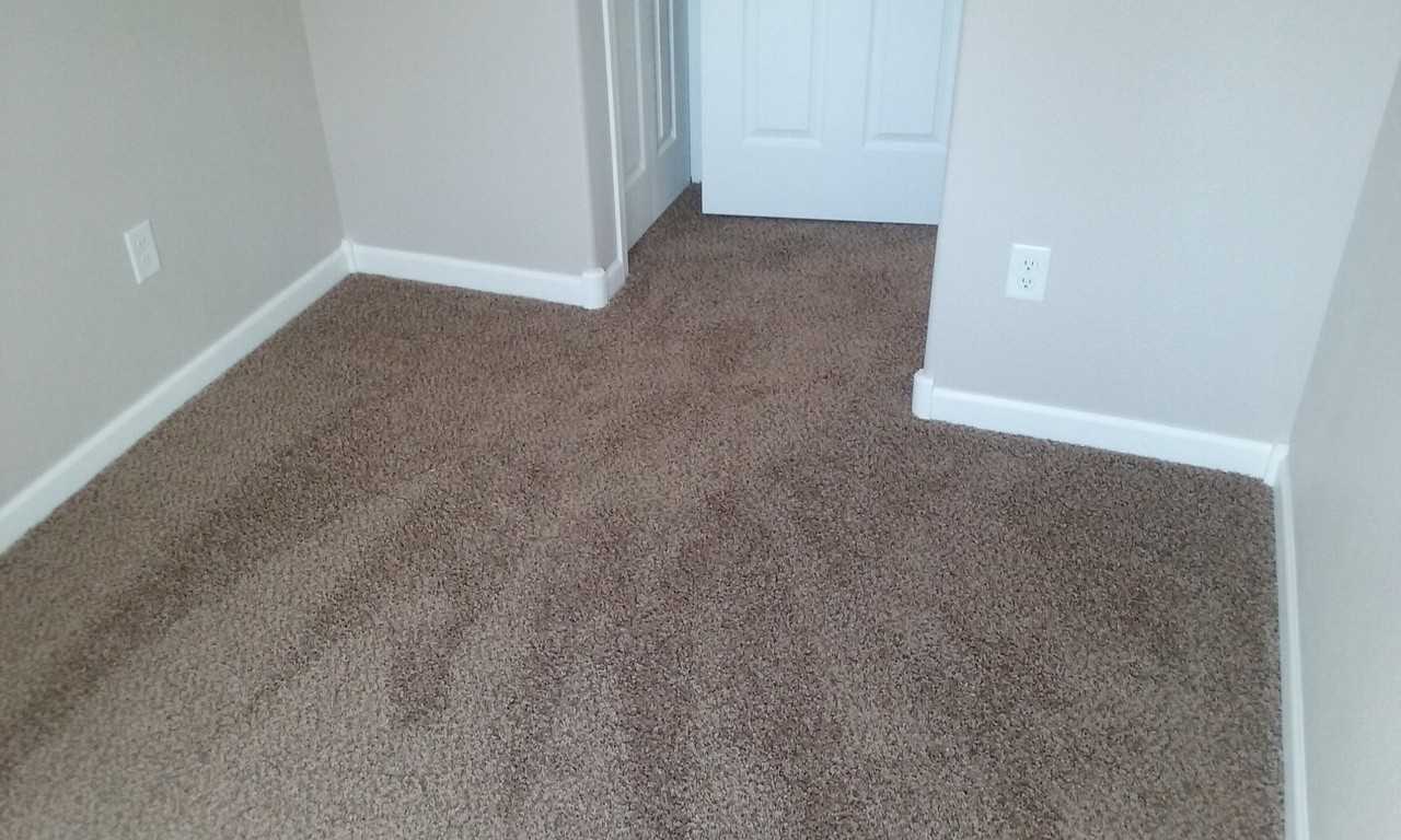 135 Hemlock Dr #135 - Photo 6 of 18