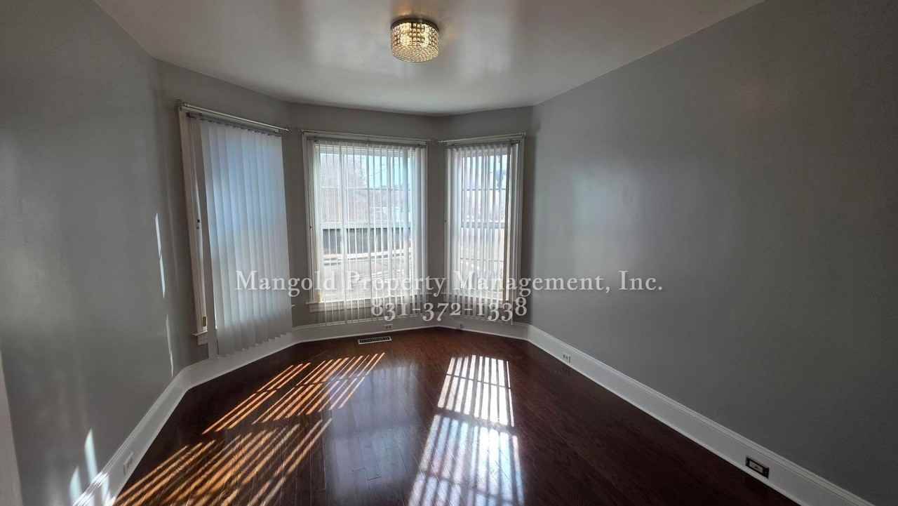 898 Hellam St - Photo 3 of 18
