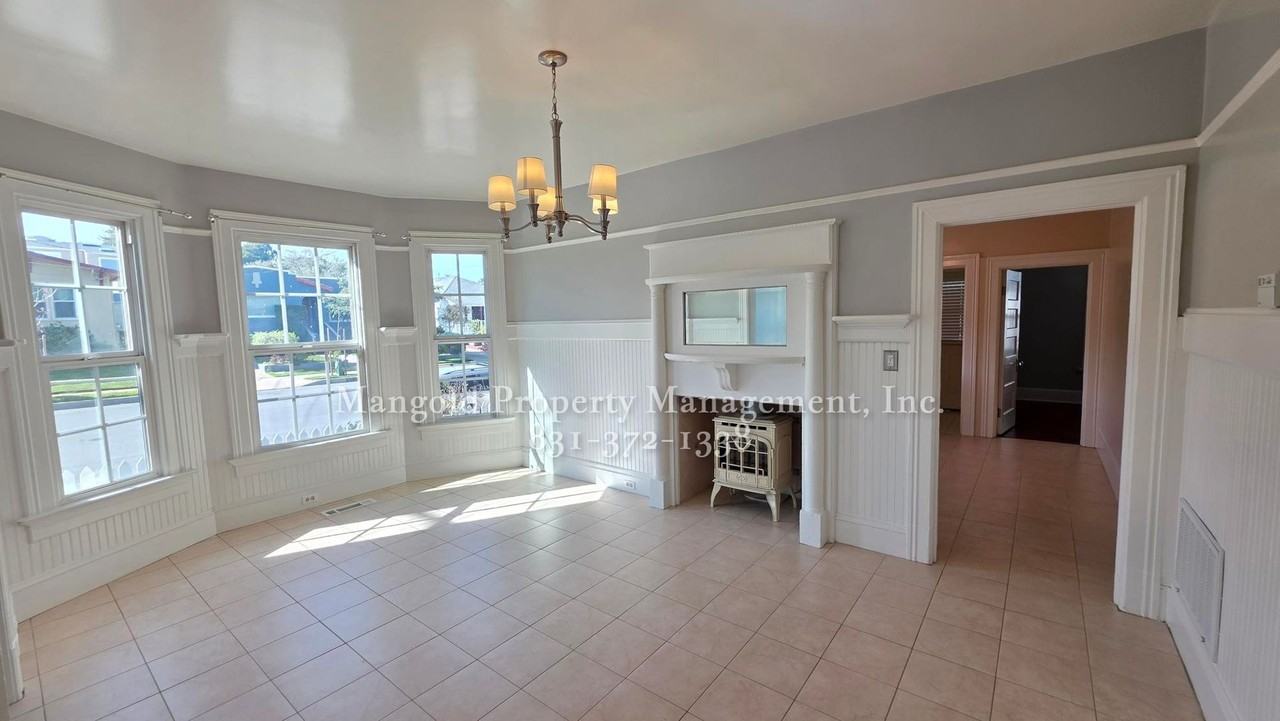 898 Hellam St - Photo 6 of 18
