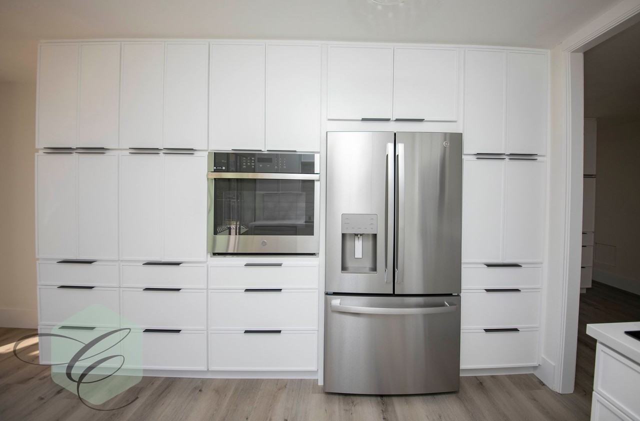 Playa de Oro Apartments - Photo 5 of 26