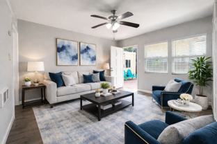 LB0904 - Photo 1 of 1