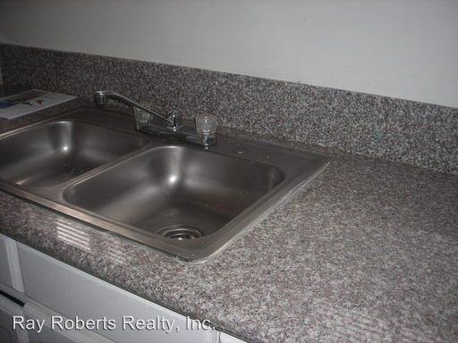 8917 Tope Ave - Photo 2 of 11