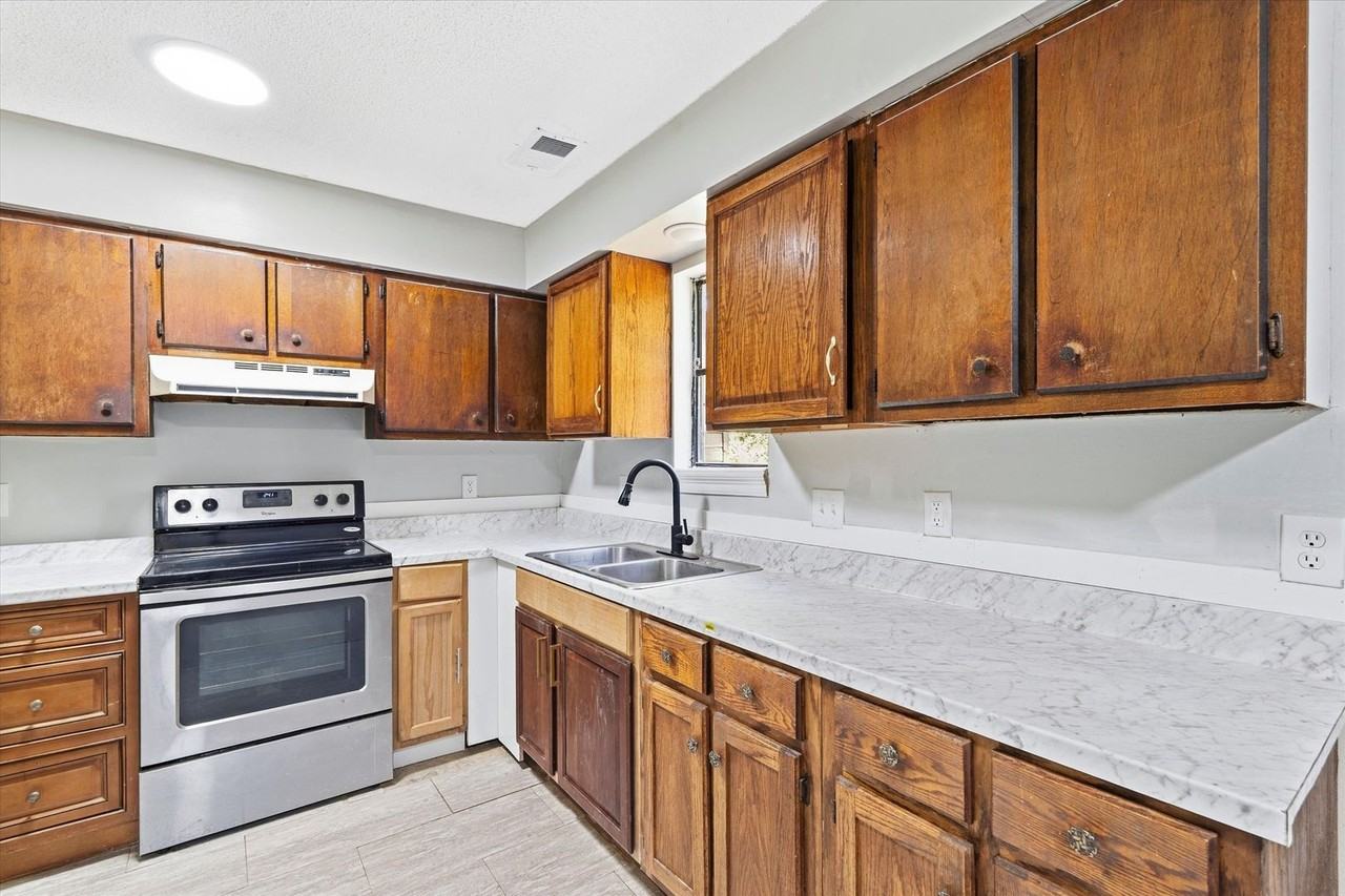 Cedar Heights Dr. - Photo 6 of 36