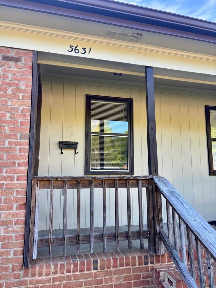 3631 Driftwood Dr - Photo 3 of 23