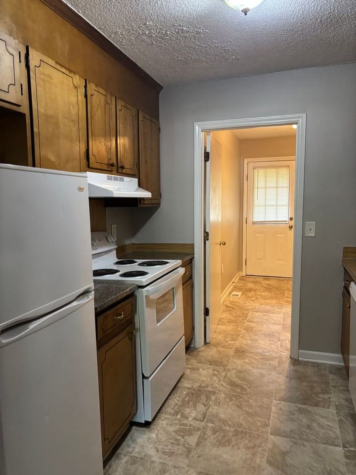 3631 Driftwood Dr - Photo 7 of 23