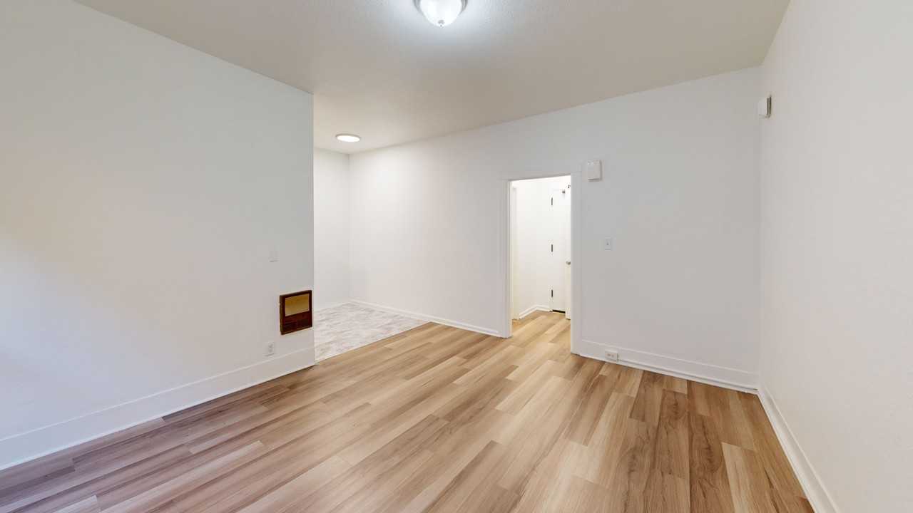 434 Leavenworth Street - Photo 6 of 40