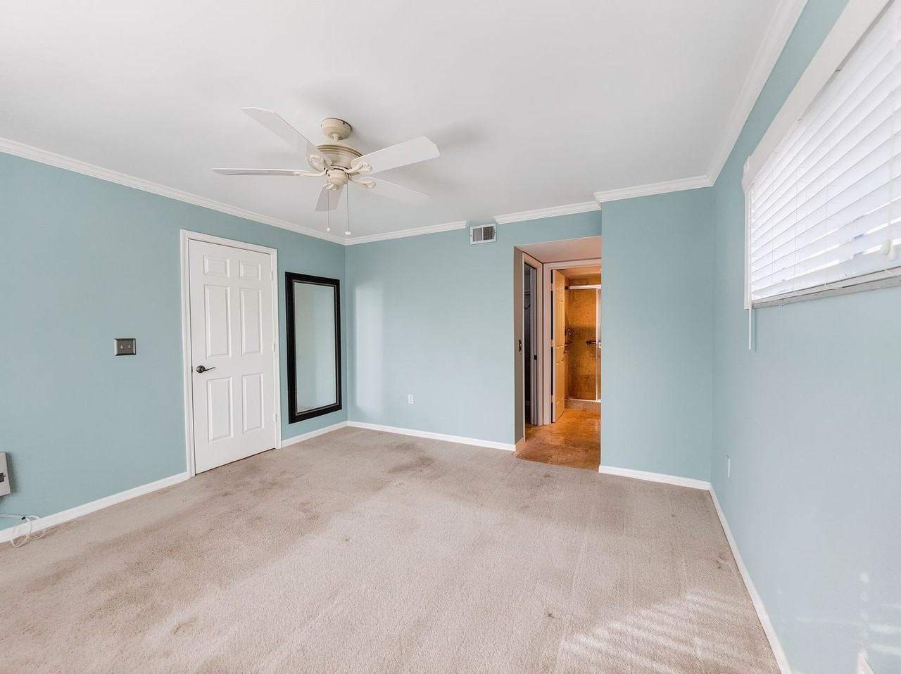 3041 Sandpiper Bay Cir - Photo 5 of 43
