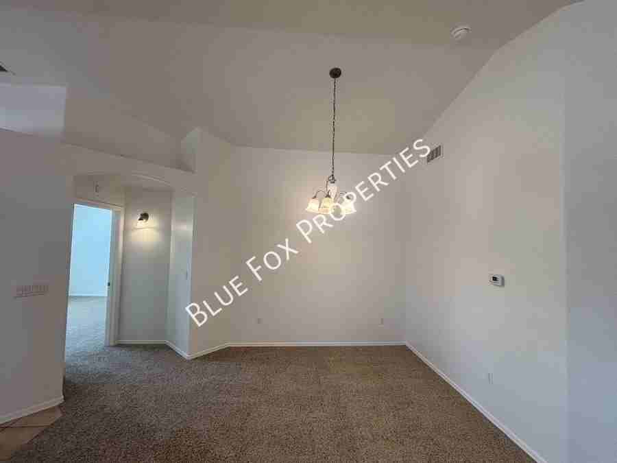 4068 E Stony Meadow Dr - Photo 4 of 25