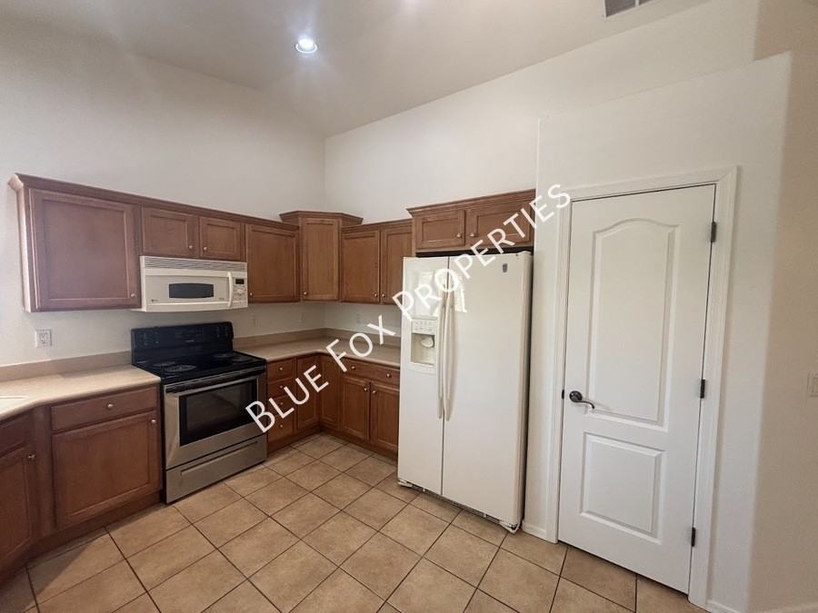 4068 E Stony Meadow Dr - Photo 7 of 25