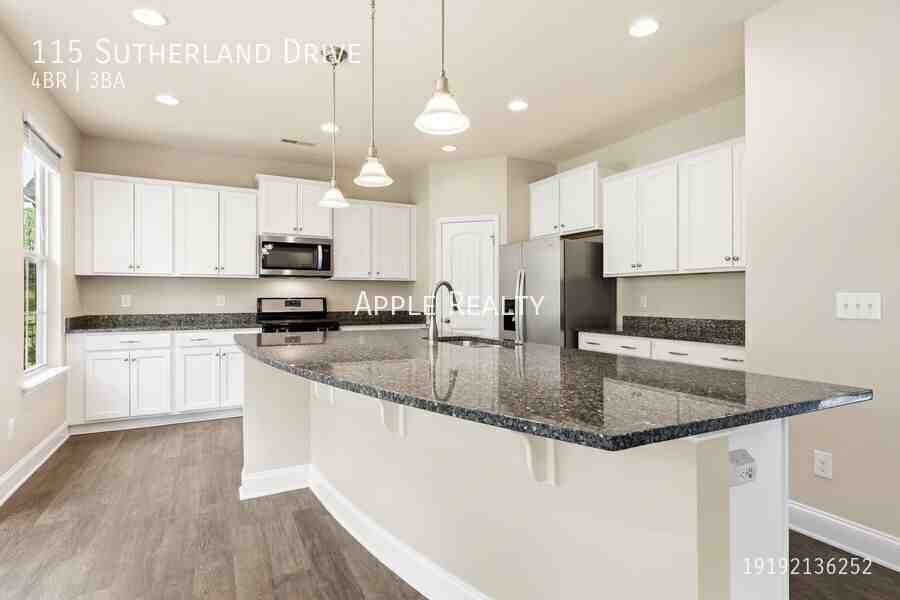 115 Sutherland Dr - Photo 2 of 18