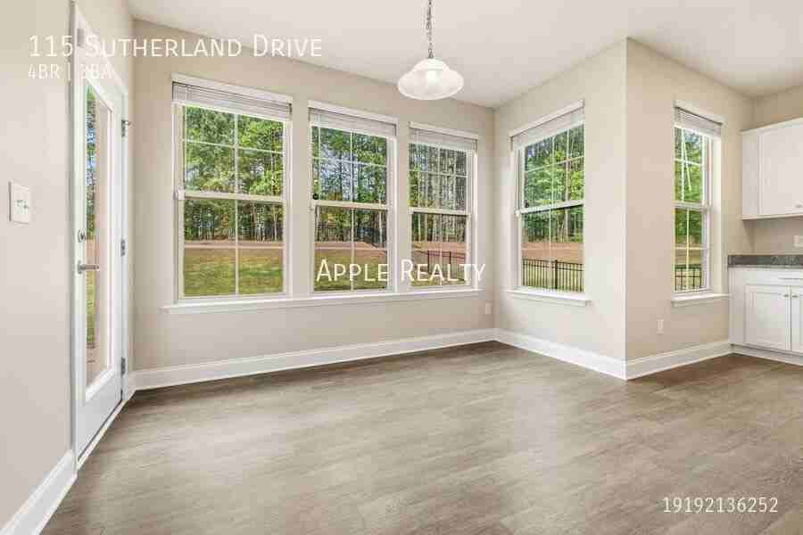 115 Sutherland Dr - Photo 4 of 18