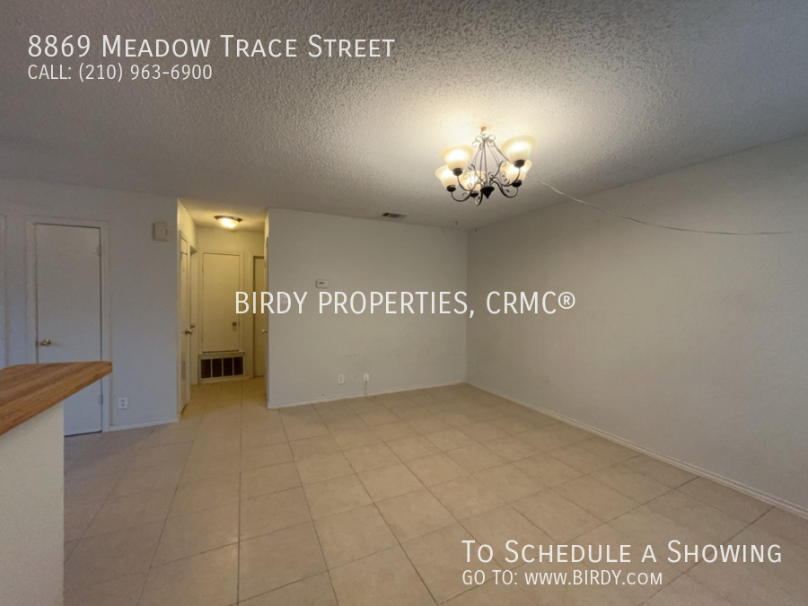 8869 Meadow Trace St - Photo 7 of 33