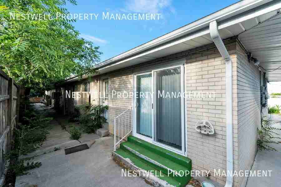 2465 E 3300 S #D - Photo 3 of 19