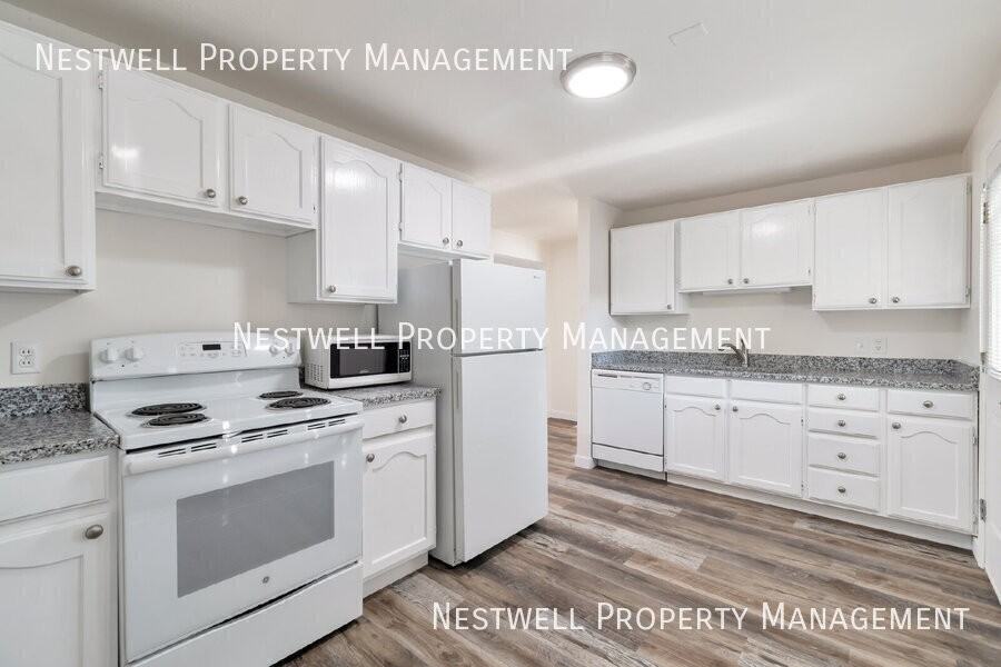 2465 E 3300 S #D - Photo 6 of 19