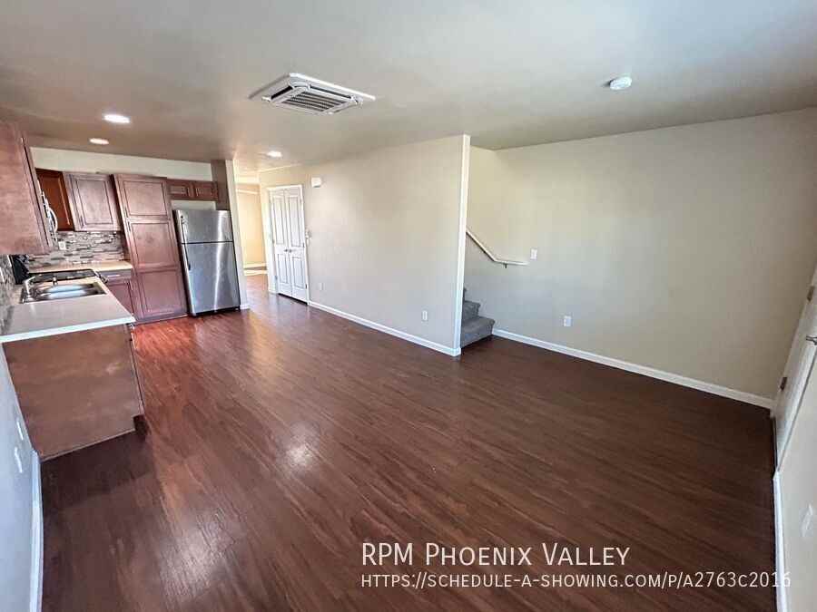 17402 N 19th Ave #1 - Photo 4 of 23