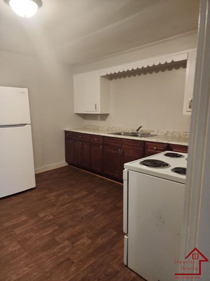 1267 Phillips Dr - Photo 6 of 14