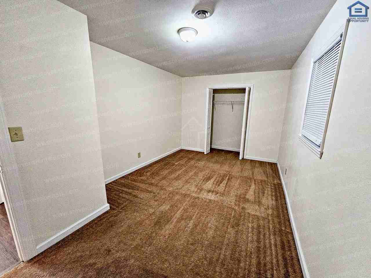 702 Couch St 702 Couch St #54 - Photo 6 of 8