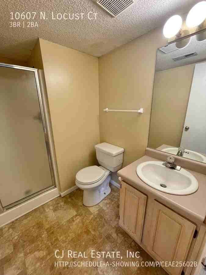 10607 N Locust Ct - Photo 7 of 9