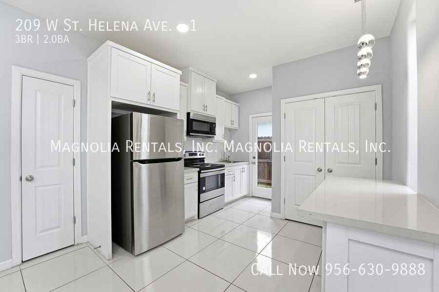 209 W Saint Helena Ave #1 - Photo 4 of 14