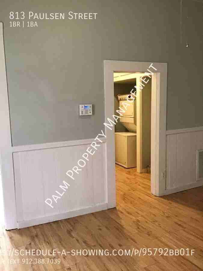 813 Paulsen St - Photo 4 of 10