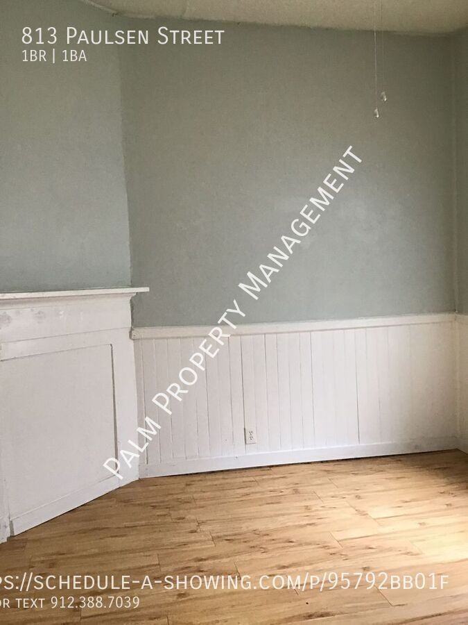 813 Paulsen St - Photo 7 of 10