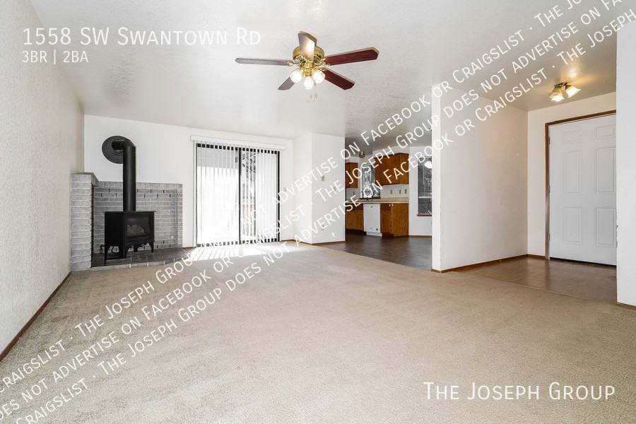 1558 Swantown Rd - Photo 3 of 20