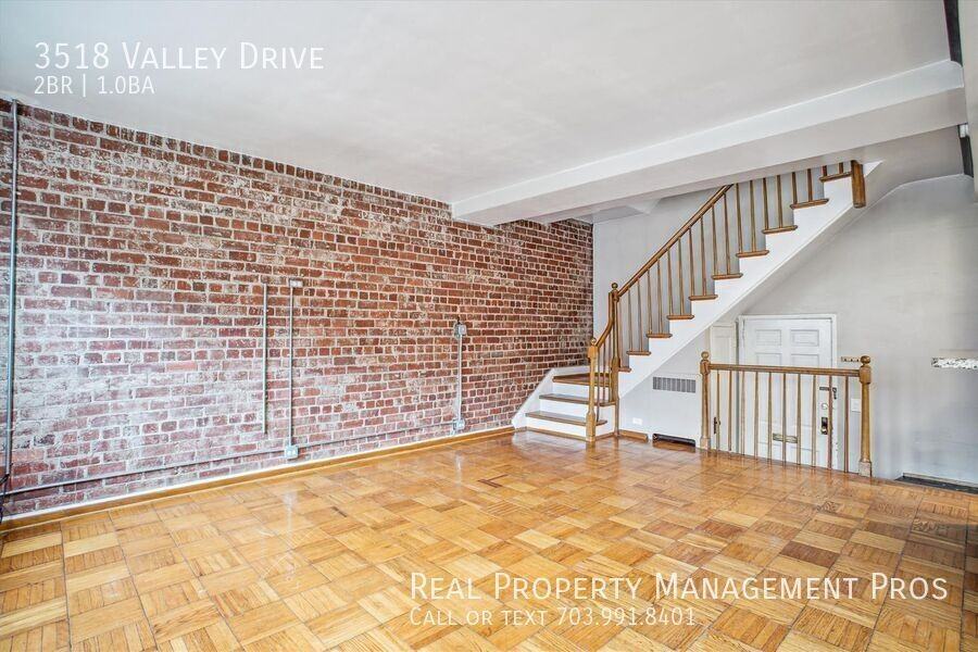 3518 Valley Dr - Photo 2 of 19