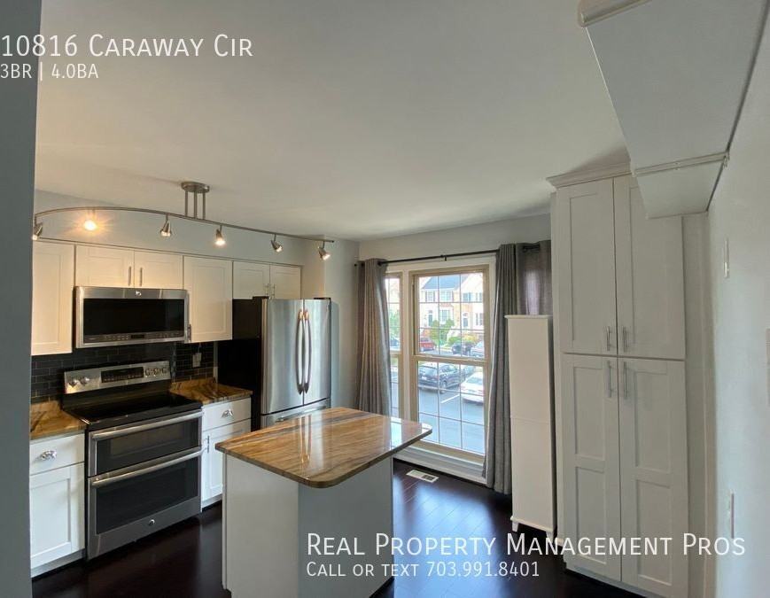 10816 Caraway Cir - Photo 4 of 33