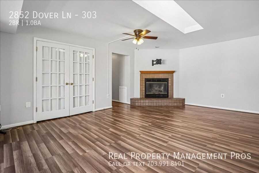 2852 Dover Ln #303 - Photo 5 of 21