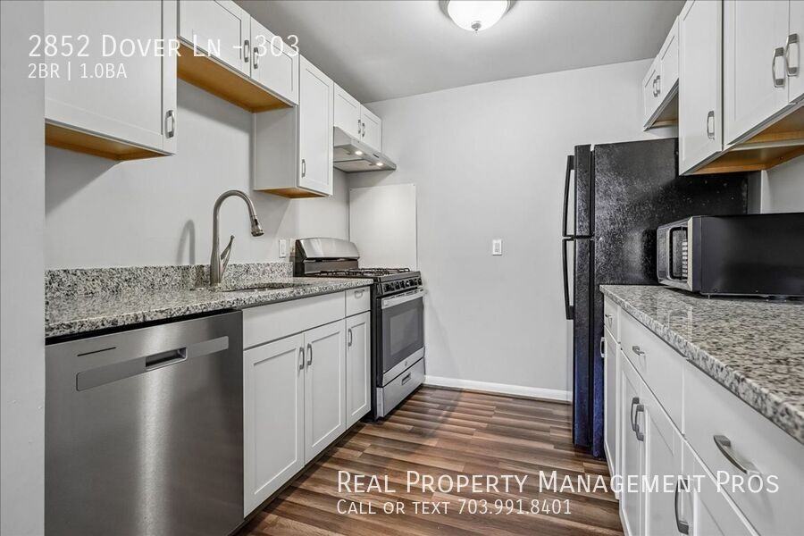 2852 Dover Ln #303 - Photo 6 of 21