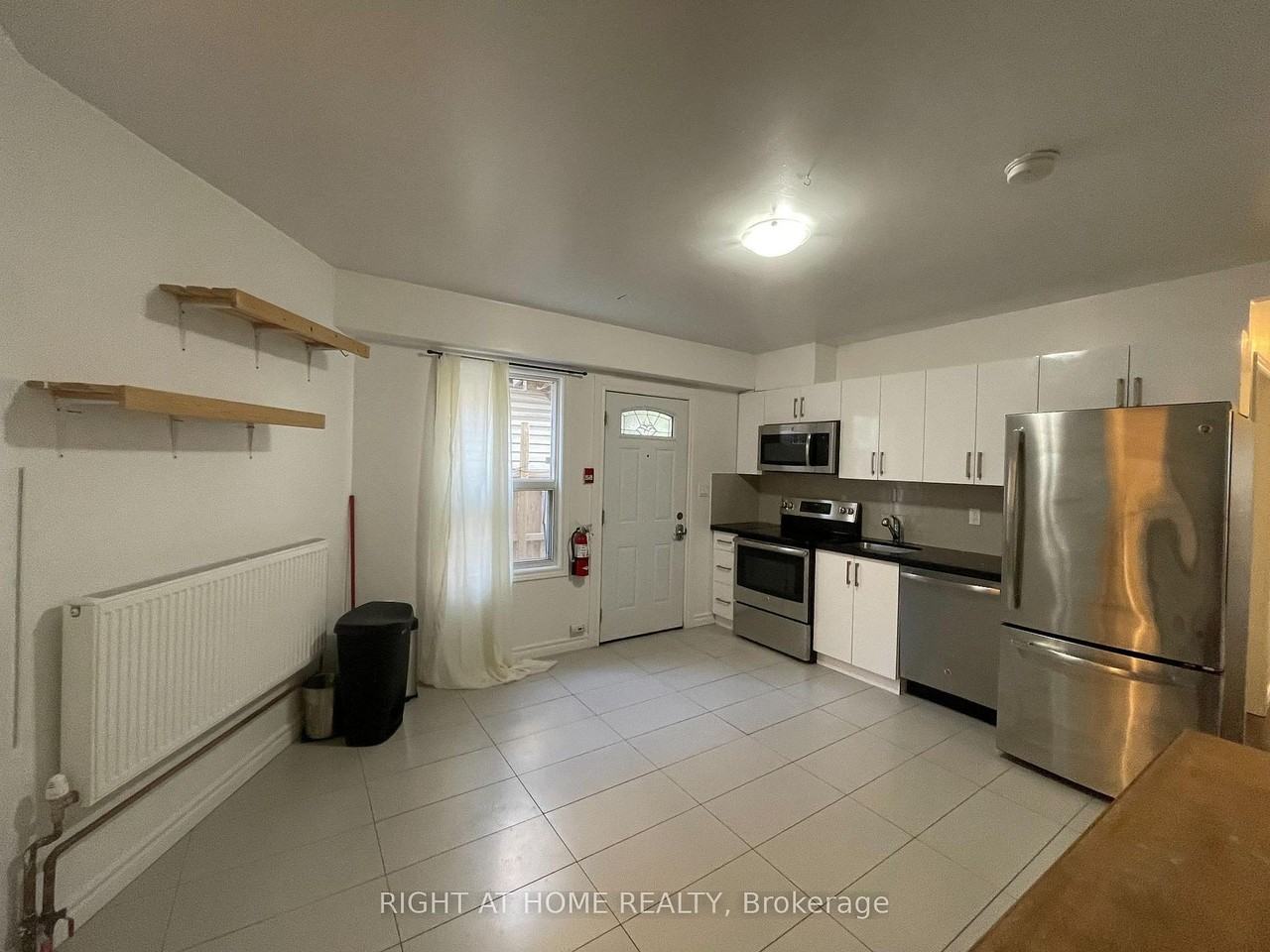 95 D'Arcy Street - Photo 5 of 13