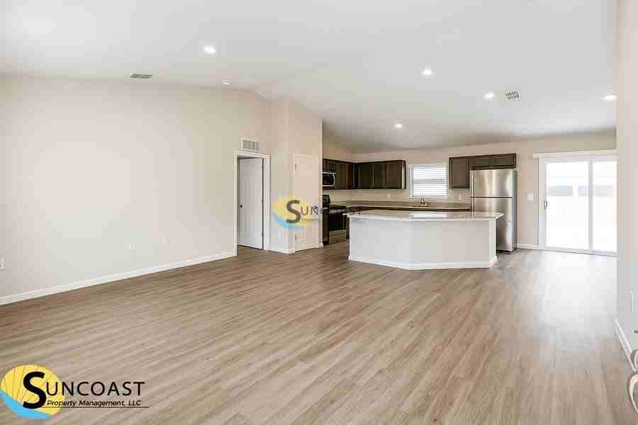 13 Sellner Pl - Photo 4 of 22