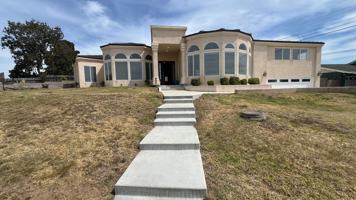 featured image of 830 N 6th St