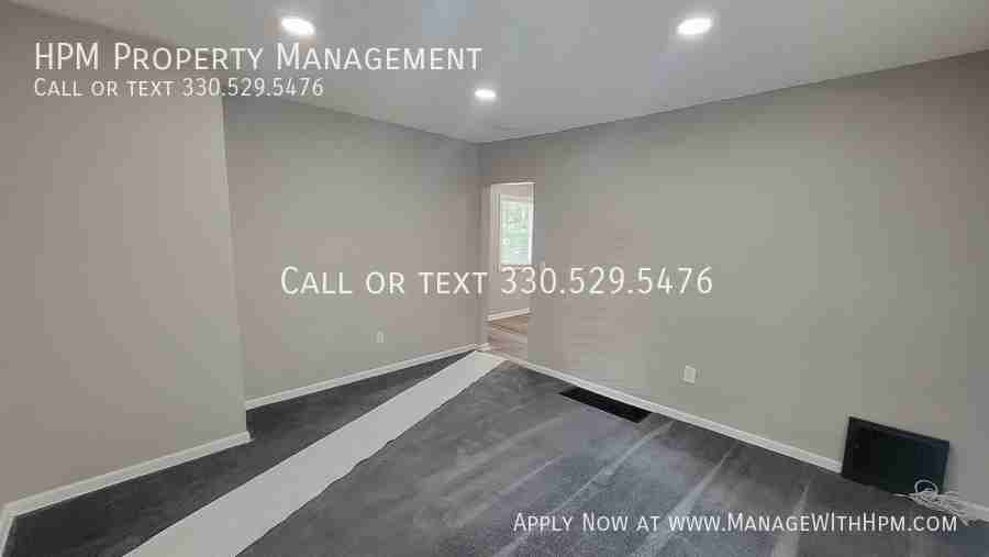 392 Bailey Ct #1stFL - Photo 4 of 6